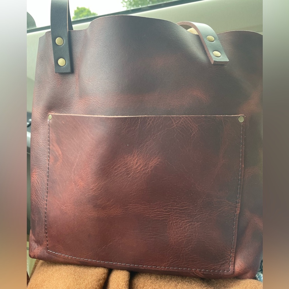 Portland Leather Lava Tote-Large Classic